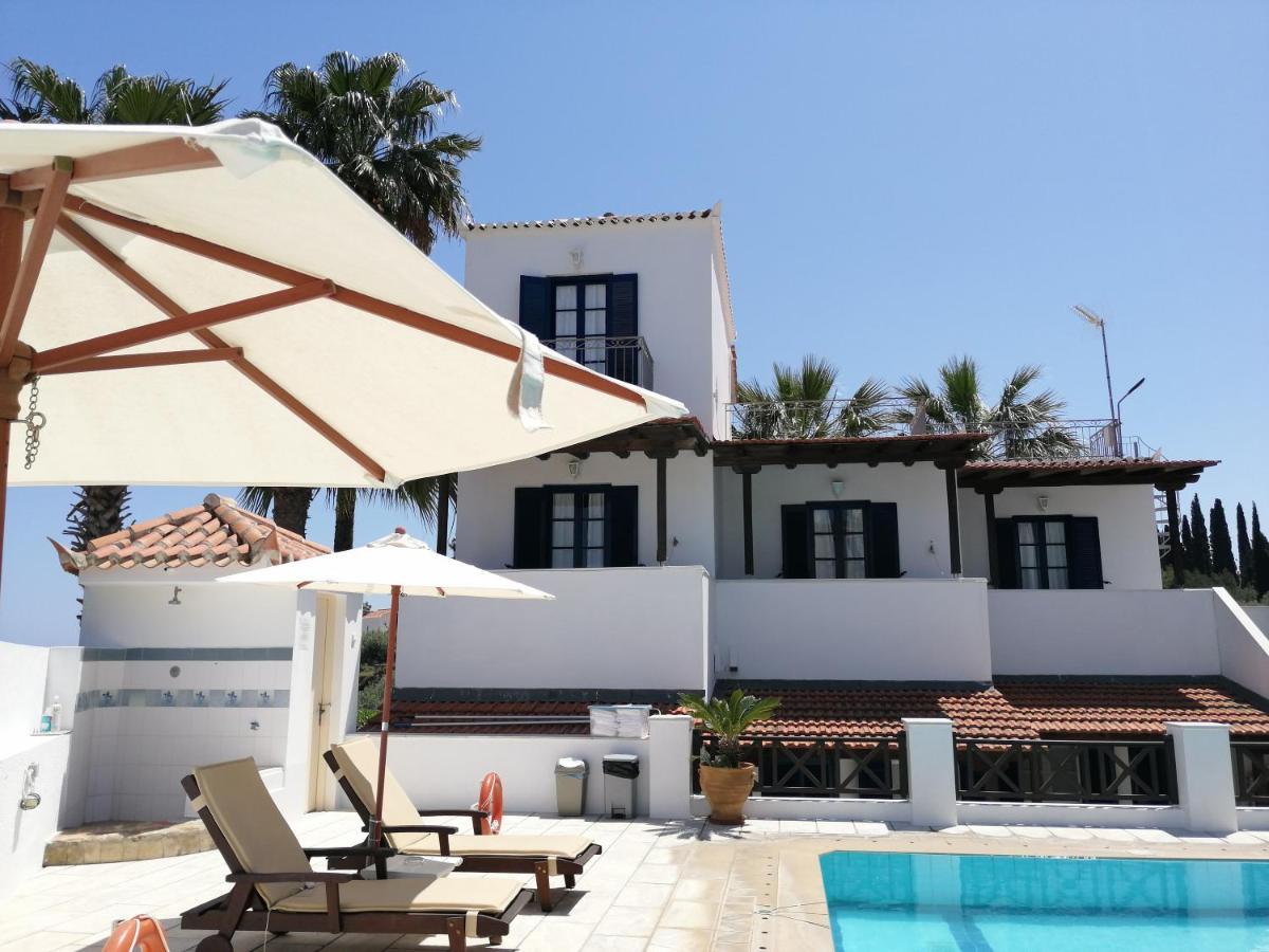 7 Islands Guest house Spetses Town