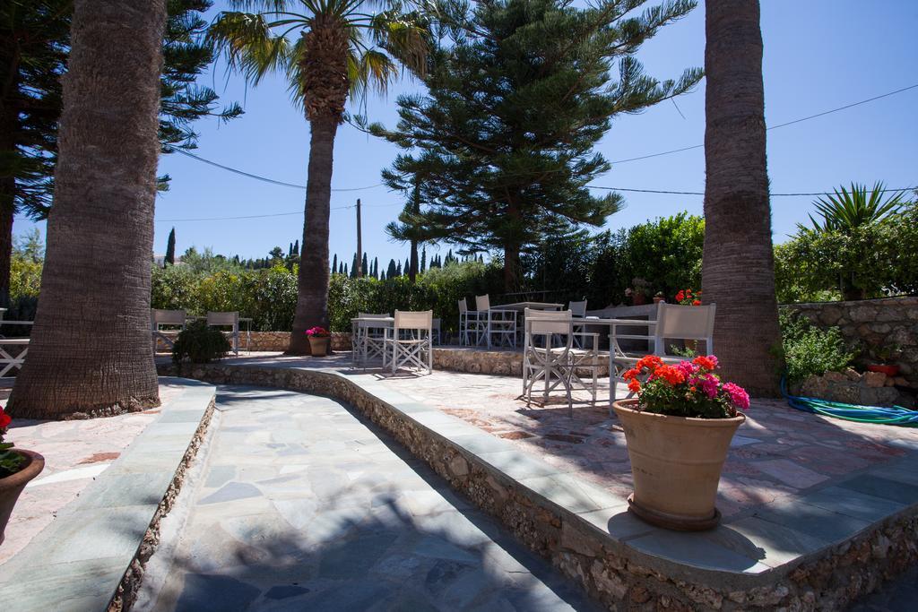 7 Islands Spetses Town
